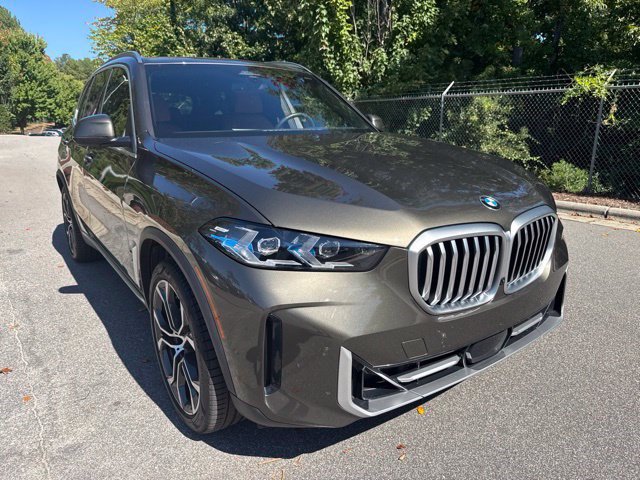 Certified 2026 BMW X5 xDrive40i w/ Climate Comfort Package AWD/4WD image 11