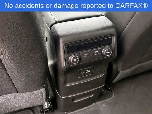 Certified 2023 GMC Acadia SLE image 15