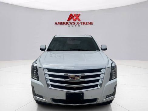 Used 2020 Cadillac Escalade Premium Luxury AWD/4WD image 9
