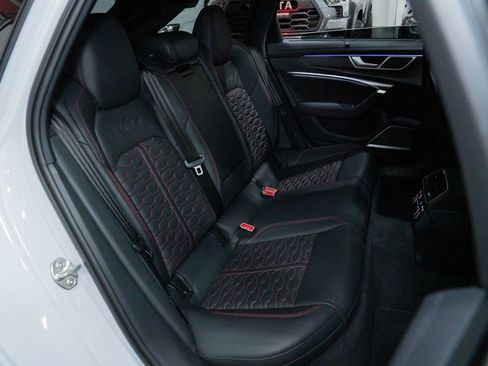 Used 2021 Audi RS 6 w/ Carbon Optic Package AWD/4WD image 36
