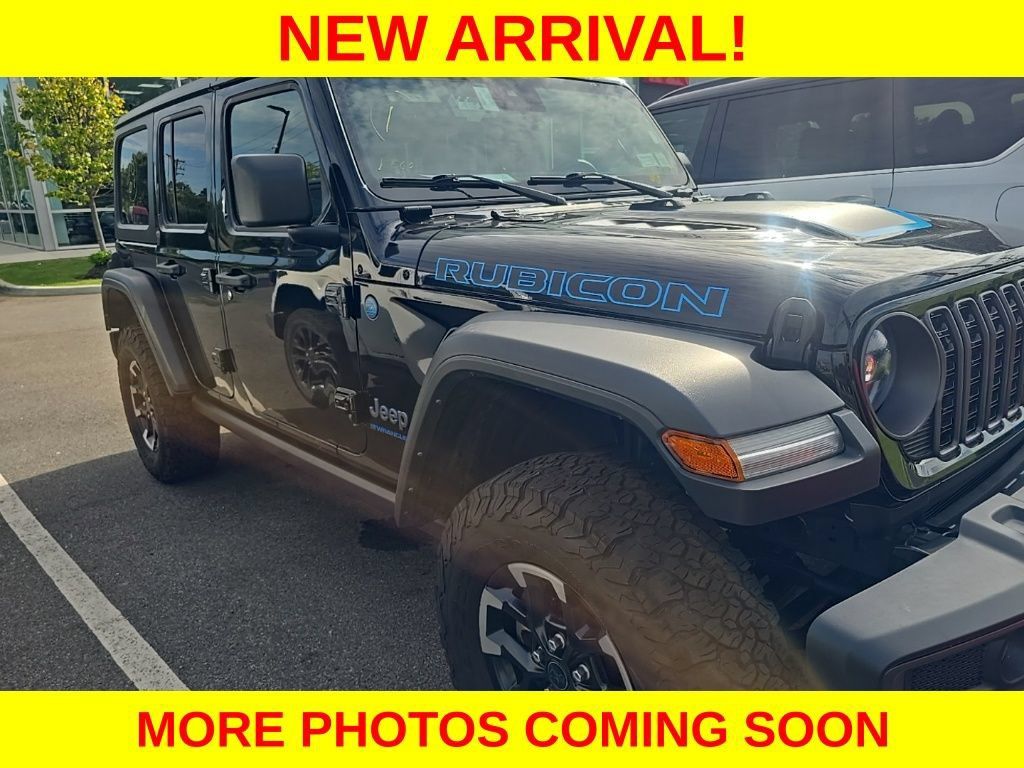 Used 2024 Jeep Wrangler Unlimited Rubicon 4xe AWD/4WD image 2