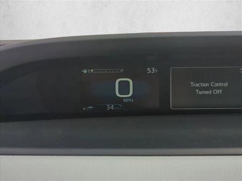 Used 2021 Toyota Prius XLE image 18