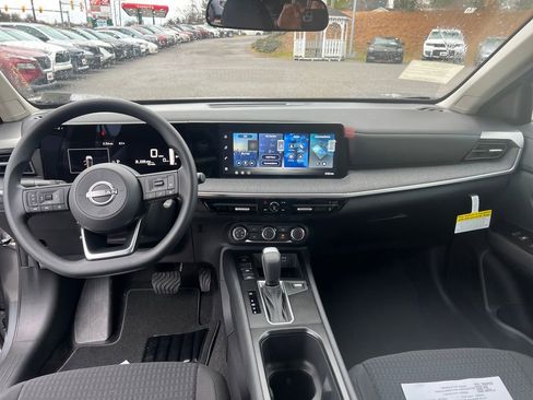 New 2026 Nissan Kicks S image 13