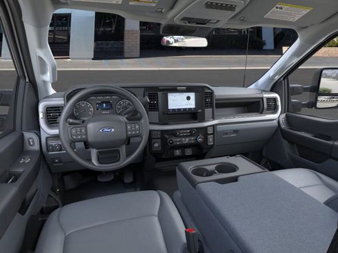 New 2026 Ford F250 XL w/ XL Chrome Package image 9