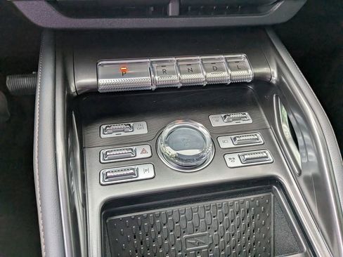 New 2026 Lincoln Nautilus Reserve AWD/4WD image 38