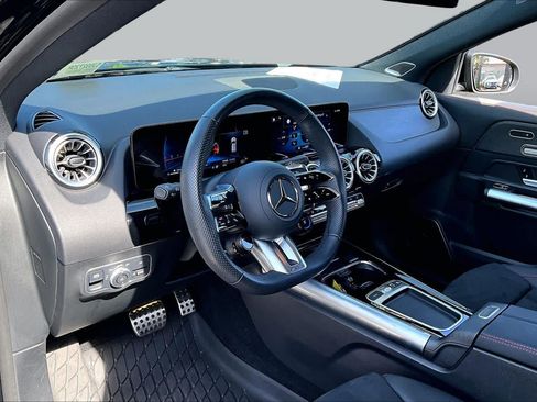 Certified 2025 Mercedes-Benz GLA 35 AMG 4MATIC image 30