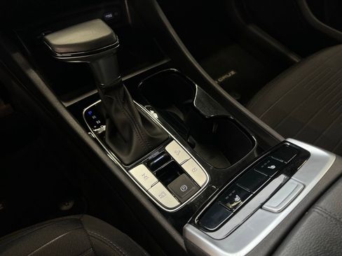 Used 2022 Hyundai Santa Cruz SEL Premium image 14