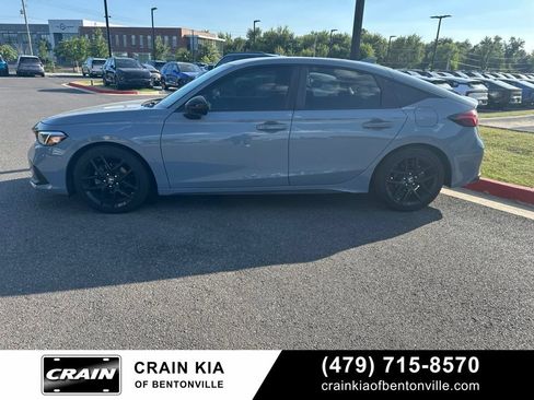 Used 2024 Honda Civic Sport image 4