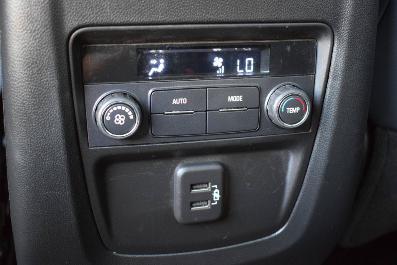 Used 2024 Buick Enclave Essence w/ Experience Buick Package FWD image 39
