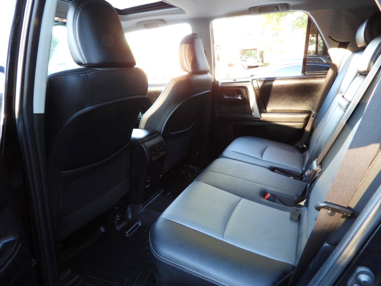 Used 2017 Toyota 4Runner SR5 Premium RWD image 54