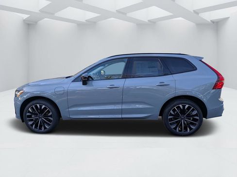 New 2026 Volvo XC60 T8 Ultra w/ Protection Package Premier AWD/4WD image 6