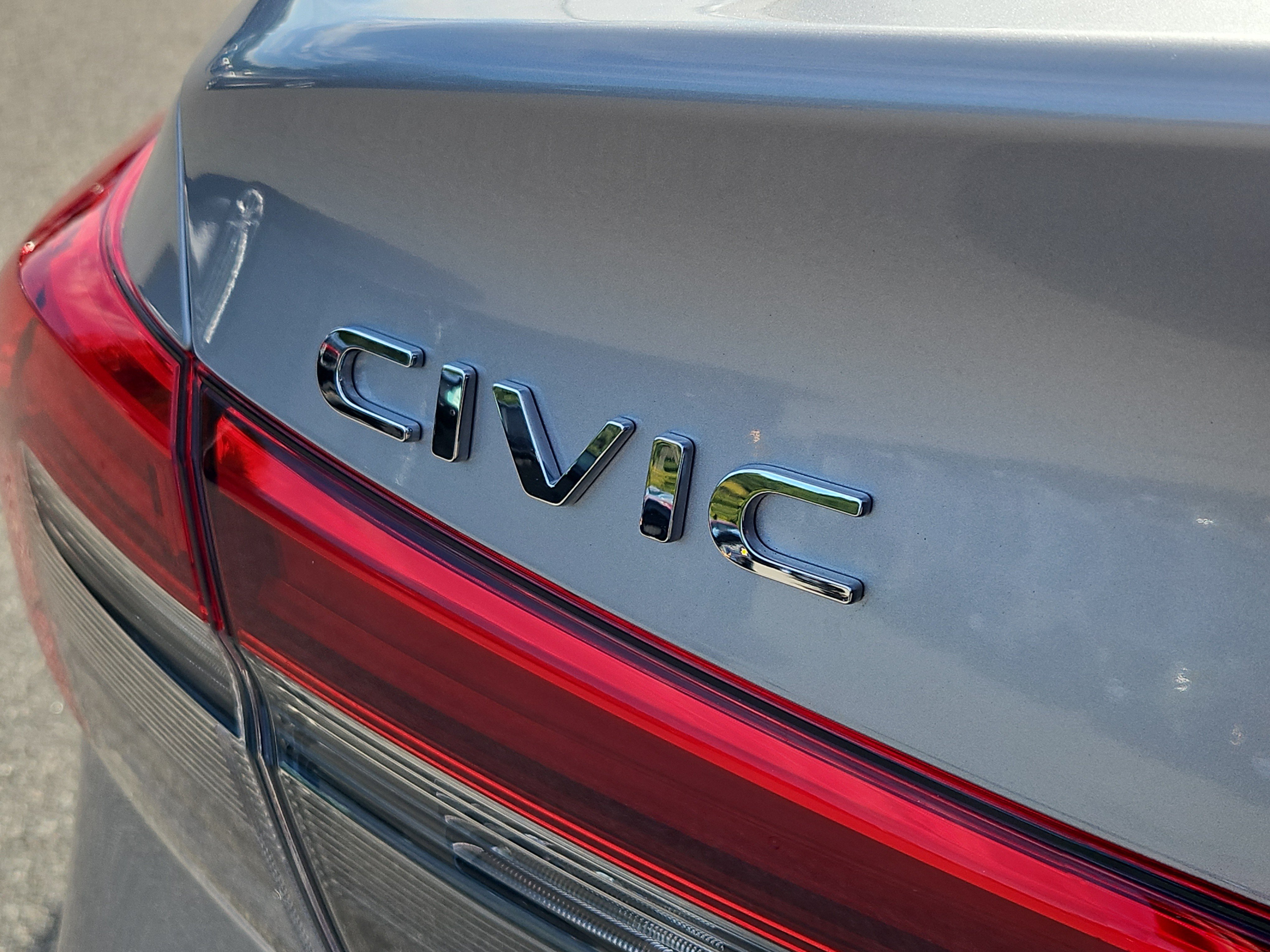 Used 2023 Honda Civic EX image 5