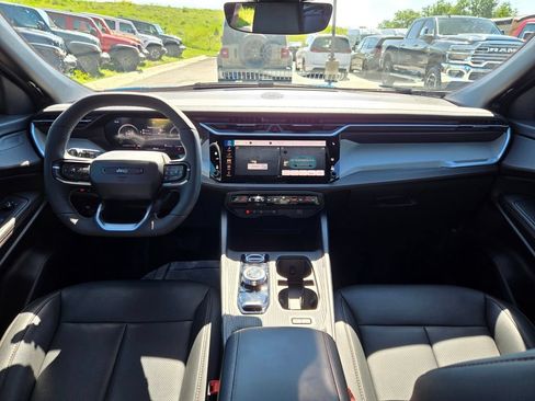 Used 2026 Jeep Cherokee Limited AWD/4WD image 18