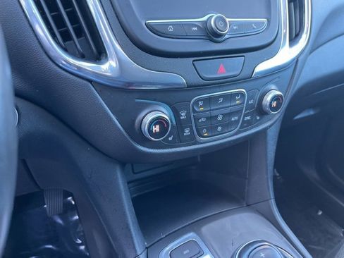 Used 2020 Chevrolet Equinox LT image 25