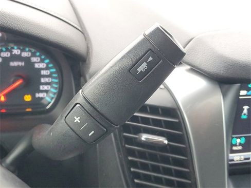 Certified 2019 Chevrolet Suburban LT image 25