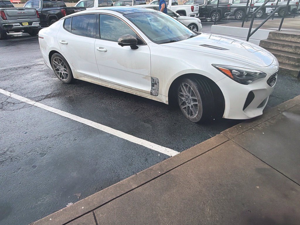 Used 2022 Kia Stinger GT2 AWD/4WD image 4