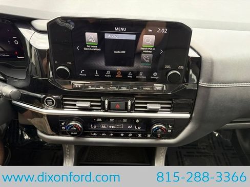 Used 2023 Nissan Pathfinder Platinum AWD/4WD image 14