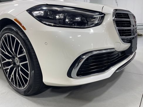 Used 2023 Mercedes-Benz S 580 4MATIC Sedan image 11