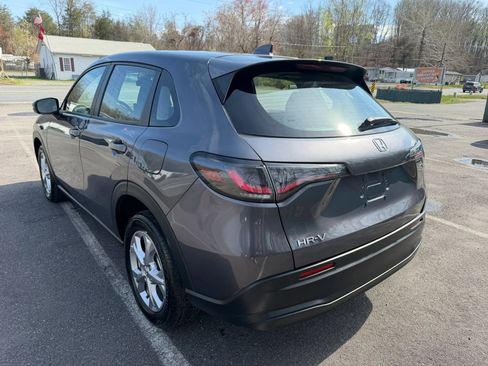 Used 2023 Honda HR-V LX image 10