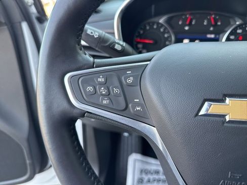 Used 2022 Chevrolet Equinox Premier image 23