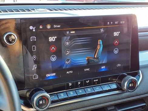 Used 2023 Chevrolet Colorado LT w/ LT Convenience Package image 7