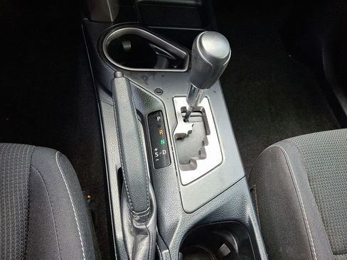 Used 2018 Toyota RAV4 XLE AWD/4WD image 16