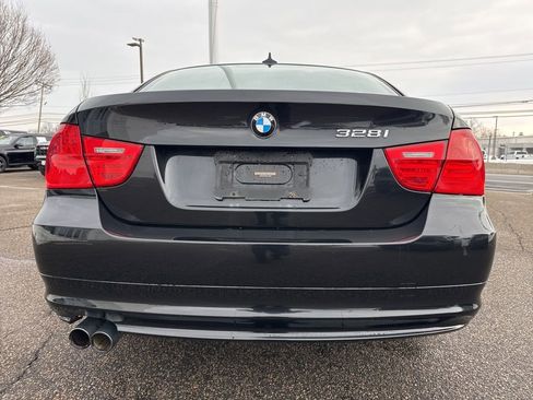 Used 2011 BMW 328i xDrive Sedan image 16