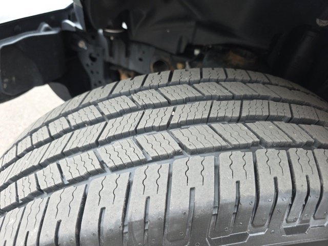 Used 2024 Jeep Wrangler Unlimited w/ Convenience Group AWD/4WD image 33