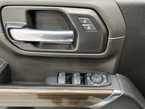Used 2023 Chevrolet Silverado 3500 LT image 13