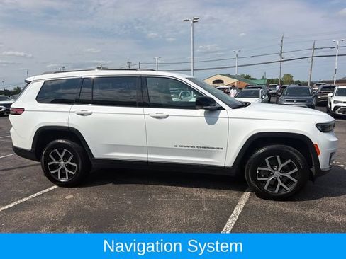 Used 2024 Jeep Grand Cherokee L Limited AWD/4WD image 2