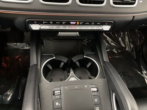 Used 2022 Mercedes-Benz GLE 350 4MATIC w/ Premium Package image 26
