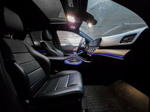 Used 2020 Mercedes-Benz GLE 350 4MATIC image 36