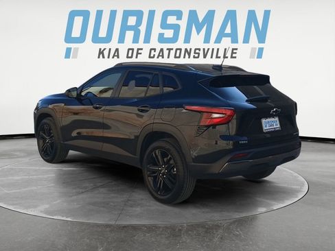 Used 2025 Chevrolet Trax ACTIV w/ Sunroof Package image 4