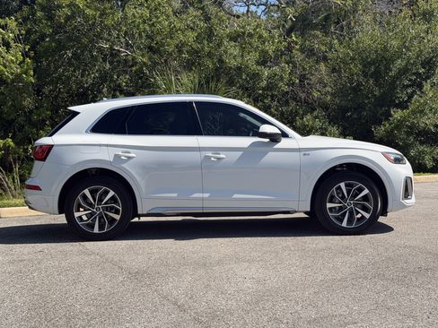 Used 2024 Audi Q5 2.0T Premium Plus w/ Premium Plus Package AWD/4WD image 2