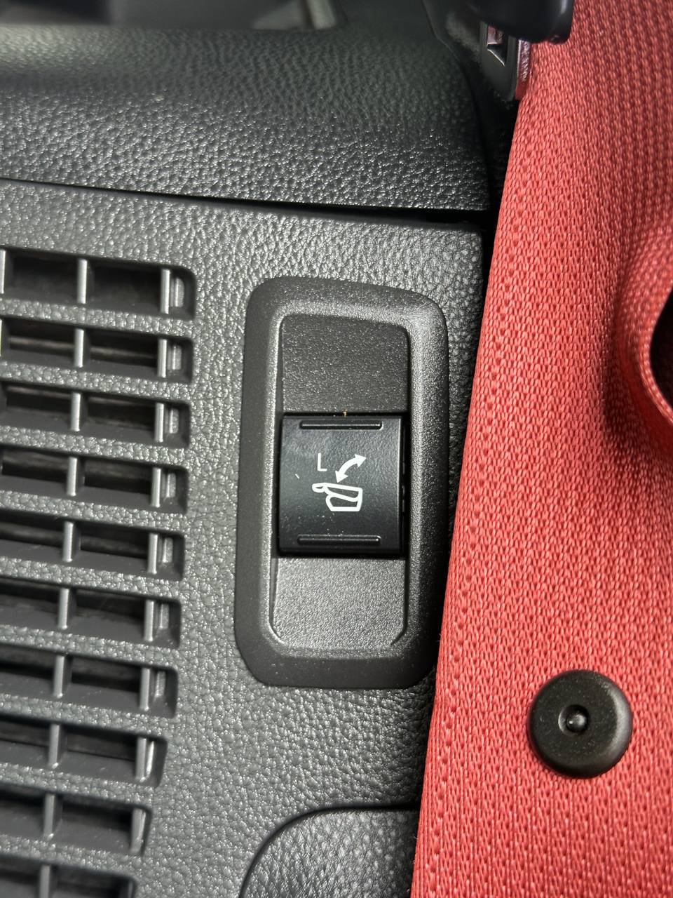 Used 2025 Toyota Sequoia TRD Pro AWD/4WD image 27
