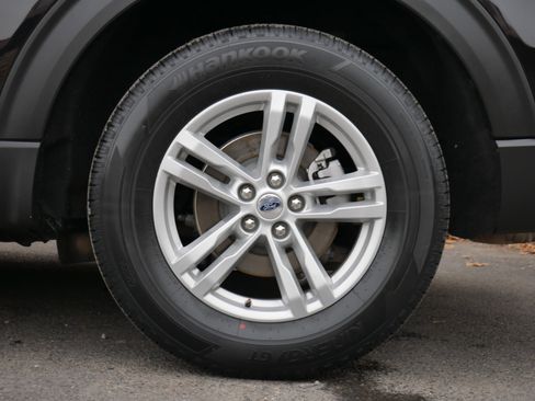 Certified 2024 Ford Explorer XLT w/ Equipment Group 202A image 16