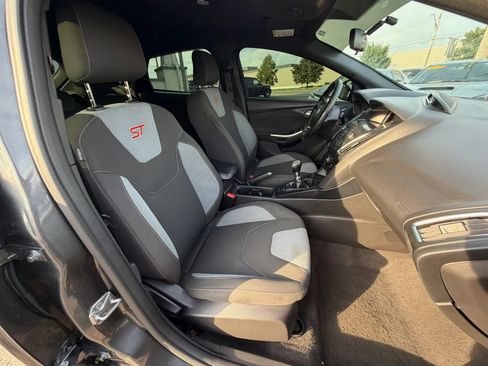 Used 2018 Ford Focus ST FWD image 26