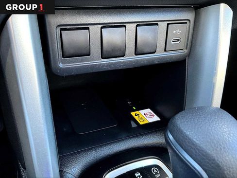 Used 2023 Toyota Corolla Cross LE w/ Moonroof Package image 34