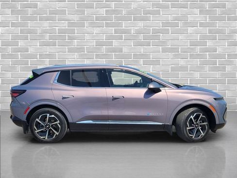 Certified 2024 Chevrolet Equinox EV LT w/ LPO, Active Package FWD image 4