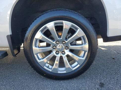 Used 2020 Chevrolet Silverado 1500 High Country w/ Technology Package image 13