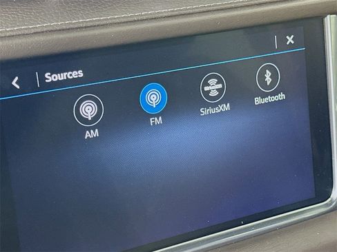 Used 2021 GMC Yukon XL Denali w/ Denali Premium Package image 30