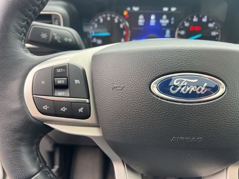 Used 2023 Ford Explorer XLT w/ Equipment Group 202A image 28