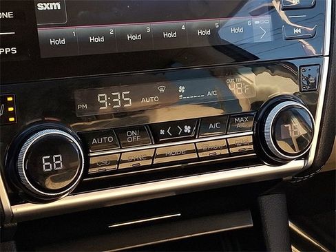 Used 2019 Subaru Outback 2.5i Limited image 15