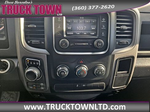 Used 2017 RAM 1500 Express AWD/4WD image 7