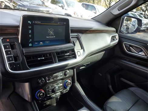 Used 2022 Chevrolet Tahoe Z71 w/ Z71 Off-Road Package image 24