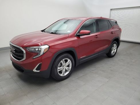 Used 2020 GMC Terrain SLE image 2