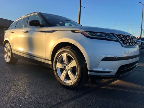 Used 2018 Land Rover Range Rover Velar S image 10