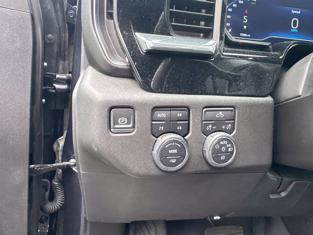 Used 2024 Chevrolet Silverado 1500 RST w/ Convenience Package II AWD/4WD image 10
