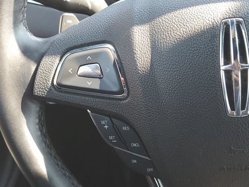 Used 2018 Lincoln MKC Select w/ Select Plus Package AWD/4WD image 23