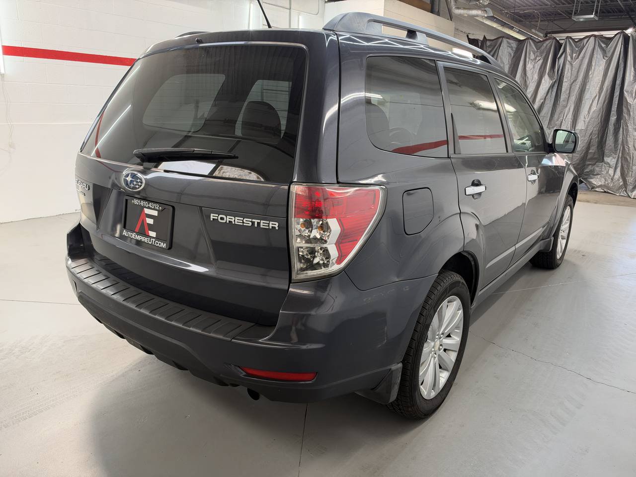 Used 2011 Subaru Forester 2.5X Premium w/ All-Weather Pkg AWD/4WD image 7